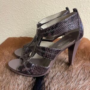 Michael Kors Womens 7 Berkley T-Strap Leather Snake Sandals Sexy Club‎ Party Fun